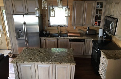 Sharbot Lake Cottage | Sharbot Lake Waterfront Loft