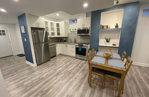 York Regional Municipality Apartment | Sharon getaway with everything you need