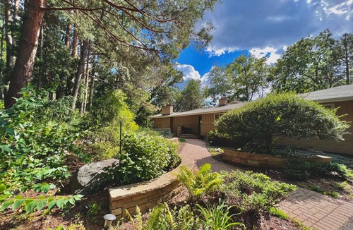 Minnetonka House | Sherwood Treehouse Vacation Rental