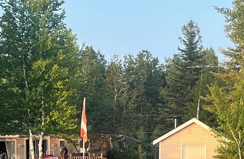 Cochrane Cottage | Silver queen lake lodge