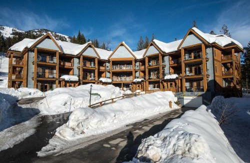 Rossland House | Silver Tip 2 Bedroom Condo