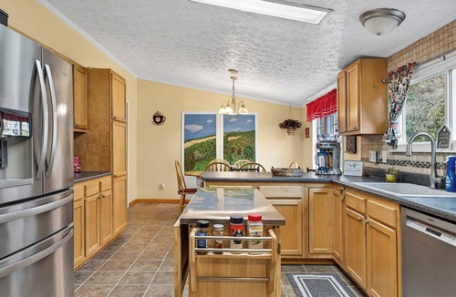 Cabins Cabin | Single-level, River Access, Fire Pit & Game Room