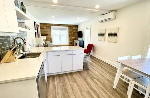 Meaford Apartment | "Ski" at Hills Meaford | 2BD Suite + Bunk Beds