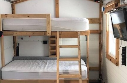 Isle House | Skid House 3