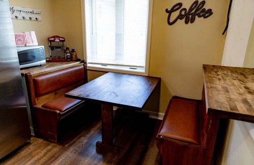 Virginia House | Skiers & Snowmobilers Welcome I Movie screen