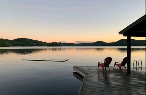 Dorset Cottage | Skyfall! Gorgeous Grand Cabin with a Killer View in Muskoka. Great for Families!
