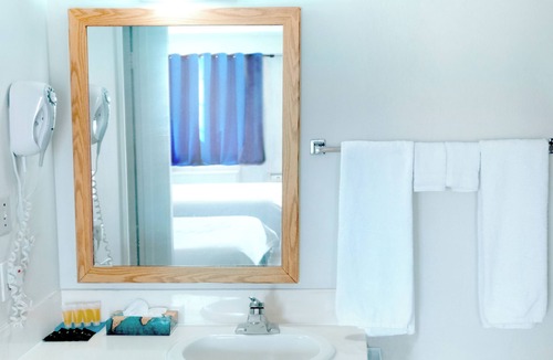 Swift Current Hotel | SkyView Swift Current