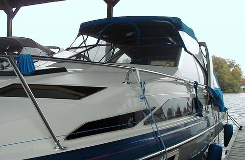 Portland Cabin | Sleep in the cabin and cruise the Rideau Canal