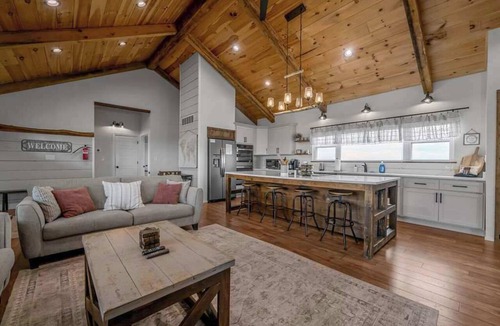 Williamstown House | Sleeps 30 | 2 Pools | Pickleball Court | 2 Homes