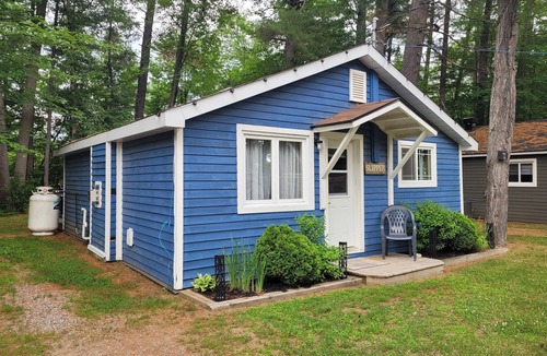 Petawawa Cabin | Slipper Inn Cabin at Pine Ridge Park