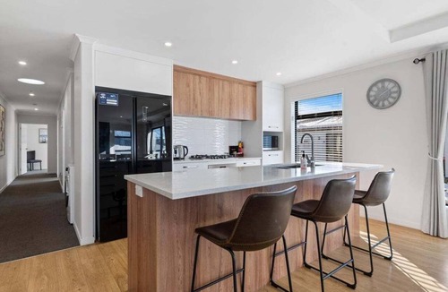 Tekapo Apartment | Snow Pine 3 Bedroom Apartment