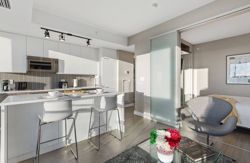 Little Italy Apartment | SOHO Residences Champagne