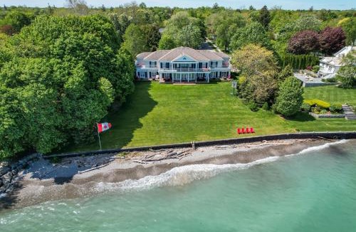 Historic Old Town Bed & Breakfast | Somerset - A Private Retreat