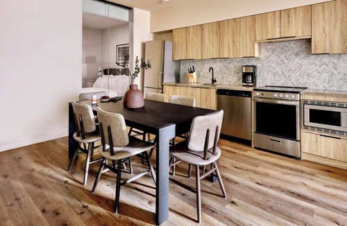 St. Lawrence Apartment | Sonder by Marriott Bonvoy The Nealon Apartments