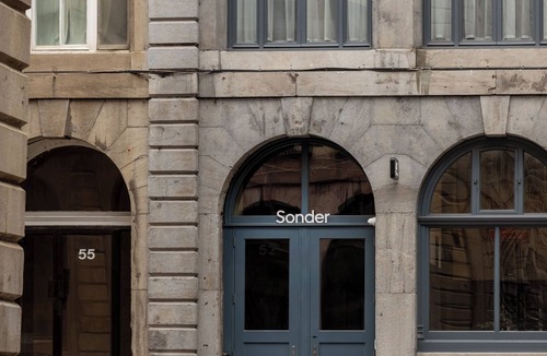 Old Montreal Apartment | Sonder Lambert | Queen Studio Apartment