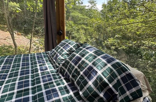 Washago Cabin | South Muskoka Cliff Cabin