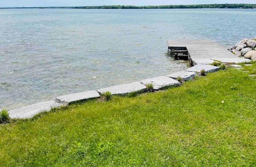 Washago Villa | SouthLake Cottage on The Lake.