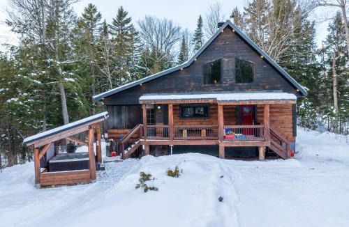 Mauricie Ski Chalet | Spa & Billard and Lake Access - Sylva sur le Lac