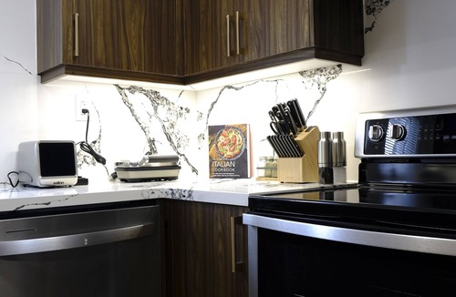 Applewood House | Spacious 3-Bedroom Apartment|Perfect for Families