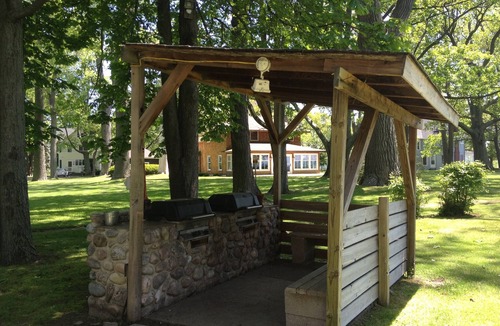 Fort Erie Cottage | Spacious 3 bedroom Carriage house on beachfront estate