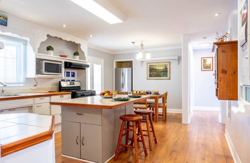 Rosemount House | Spacious 3bdrm house in the Heart of Kitchener!