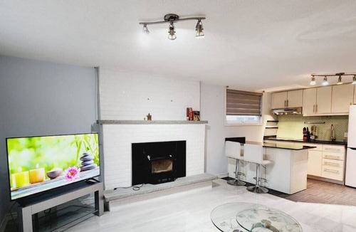 Erin Mills House | Spacious 3BR Lower Suite in Mississauga w/ Parking
