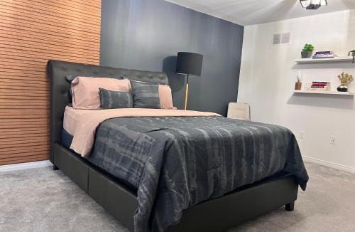 Innisfil House | Spacious 4-Bedroom Home, Comfortably Sleeps 10