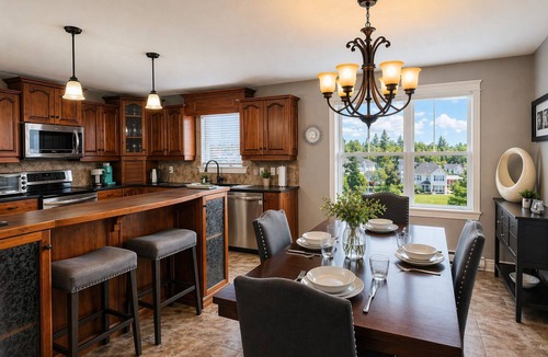 Moncton House | Spacious 4BR Dream House Near Casino/Magic Mountain
