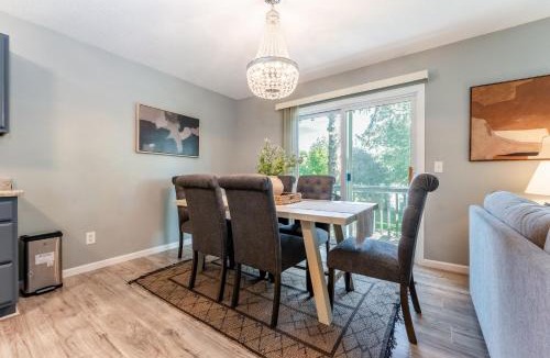 Columbia Heights Apartment | Spacious 4BR Home in Minneapolis - Pet Friendly!