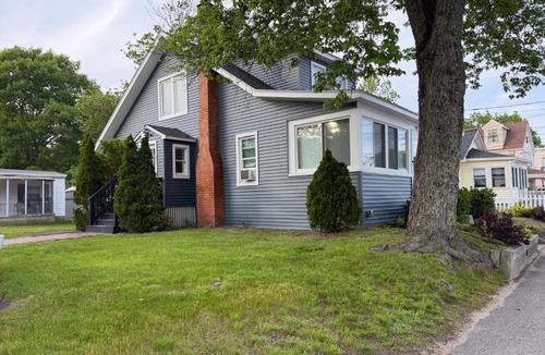 Old Orchard Beach House | Spacious 5 BR Coastal Retreat - Perfect 4 Groups