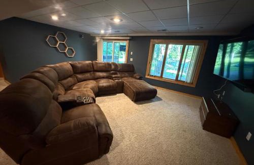 Douglas County House | Spacious 5BR Getaway, Hot Tub, Cozy Vibes