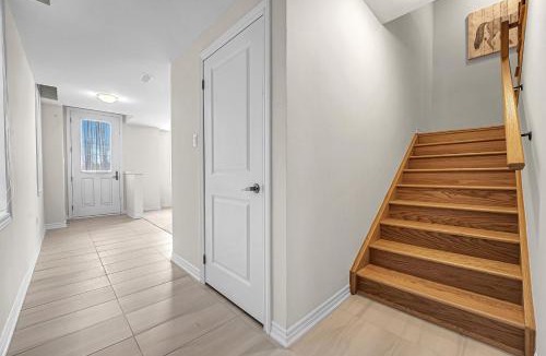 Burlington House | Spacious 6bed Home near Pier Niagara Toronto QEW