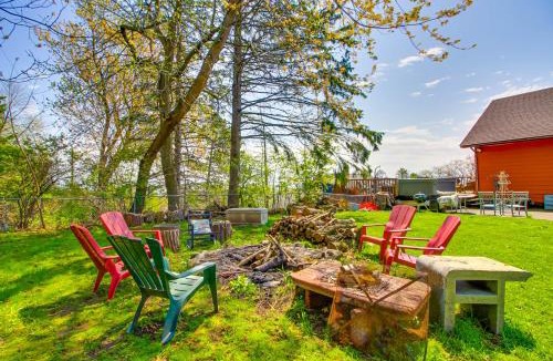 Duluth House | Spacious Duluth Home about 4 Mi to Lake Superior!