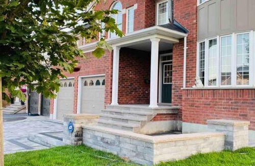 Durham Region House | Spacious Family Home