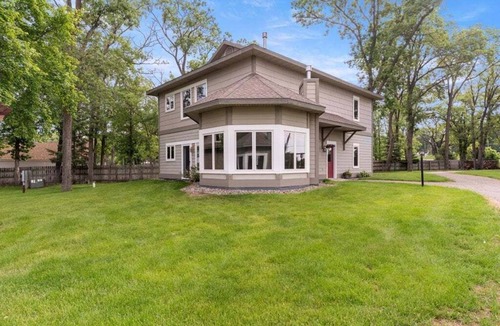 Nisswa Condo | Spacious Gull Lake Beach Condo, Lake Access and Fire pit