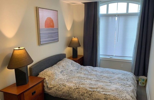 York Regional Municipality House | Spacious Home In Great Area Near Hwy 404