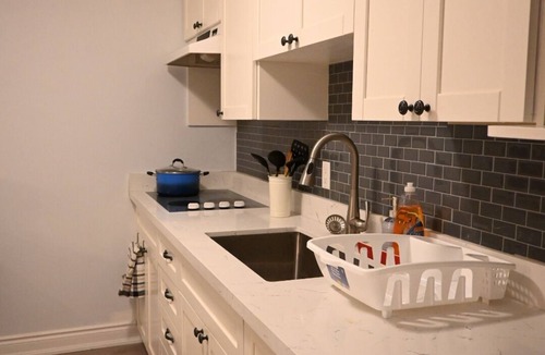 Meadowvale Village House | Spacious home in Mississauga with pool table in the basement.
