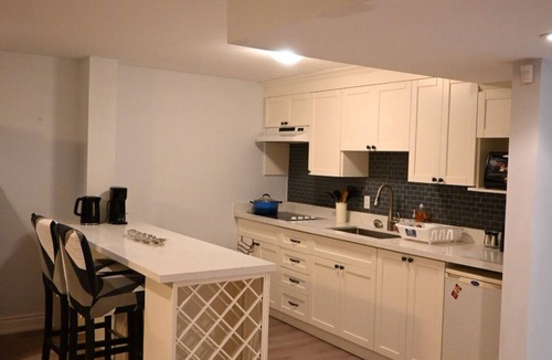 Meadowvale Village House | Spacious home in Mississauga with pool table in the basement.