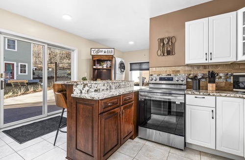 Stillwater House | Spacious light-filled house near Stillwater - The Stone's Throw Riverhouse