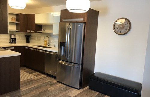 Yorkton Condo | Spacious, Newly Renovated 3BD, 1BA in Yorkton