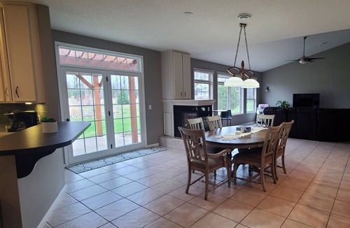 Starbuck House | Spacious one-level family friendly, tranquil backyard with boat access.
