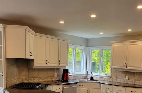 Grand Bend House | Spacious riverfront cottage in Grand Bend, ON, with stunning views and comfort!