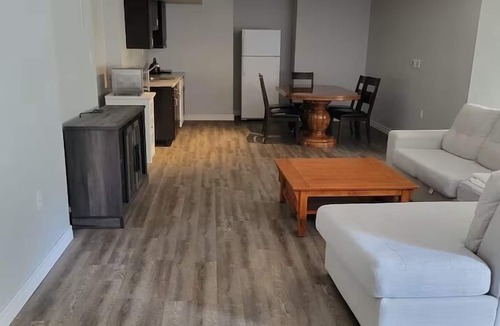 Grand Bend House | Spacious riverfront cottage in Grand Bend, ON, with stunning views and comfort!