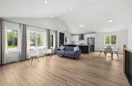 Beckwith Apartment | Spacious Suite close to Ottawa