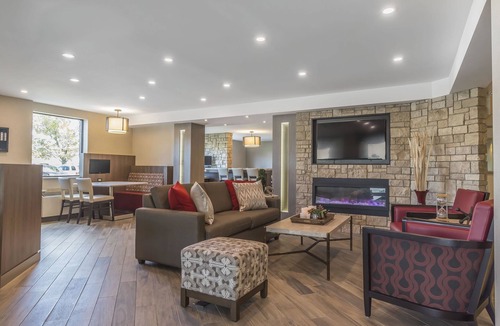 Durham Region Hotel | Spark by Hilton Oshawa