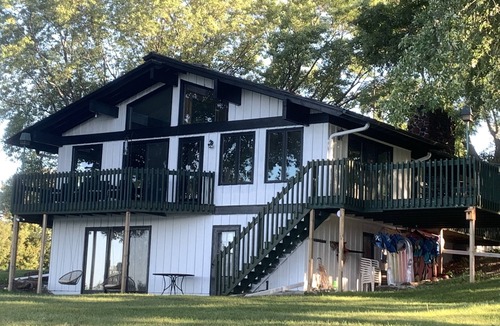 Monticello House | Spectacular Lake Home on Locke Lake in Monticello!