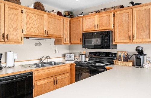 Two Harbors House | Spectacular view Lake Superior. Spacious Lakehome on lakeshore, unit #99.