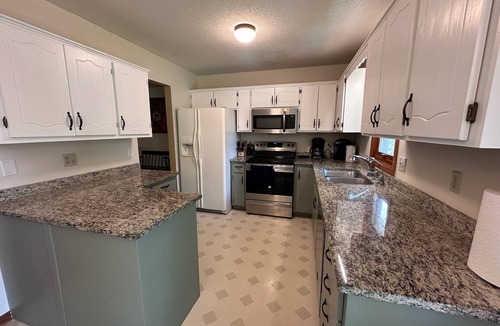 Shakopee House | Split-Level Simplicity in Shakopee - a simple home away from home.