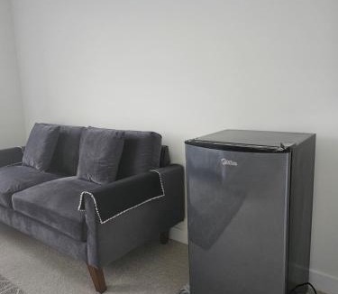 Bendale House | SPRUCE Private Suite with attached Full Bathroom in Toronto, Canada