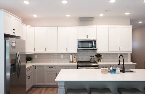 Hermantown House | Square 37 | Beautiful Modern Home